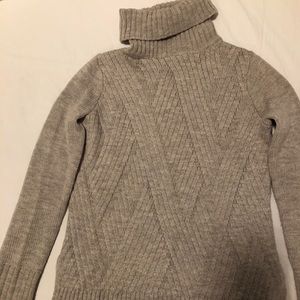 Vince Oatmeal Merino Wool Sweater Size XS